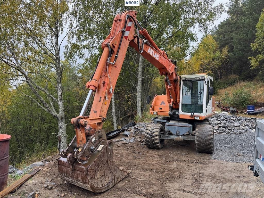 Atlas 1304 Pelle sur chenilles