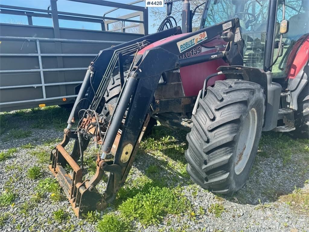 CASE MXU 135 Tracteur
