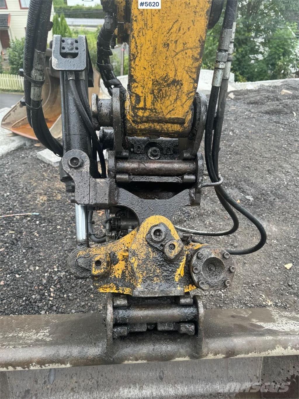 CAT 305 CR Pelle sur chenilles