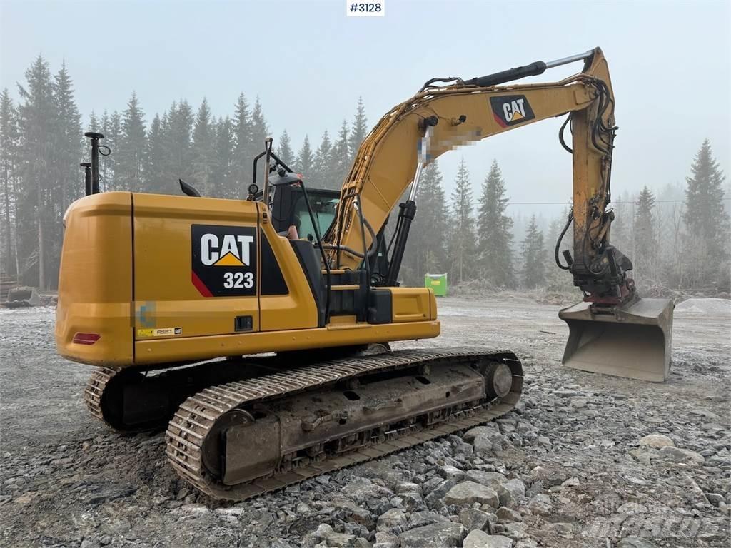 CAT 323-07A Pelle sur chenilles