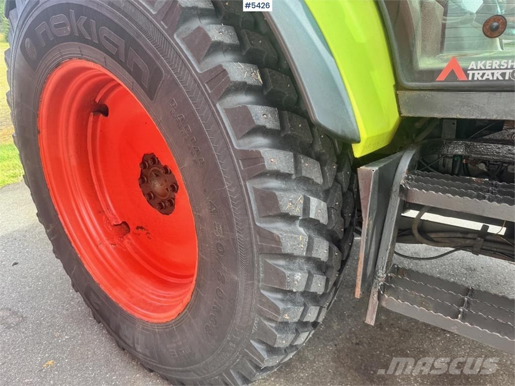 CLAAS Arion 430 Tracteur