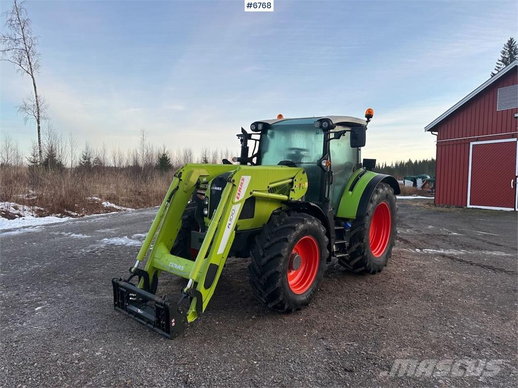 CLAAS Arion 440 Tracteur