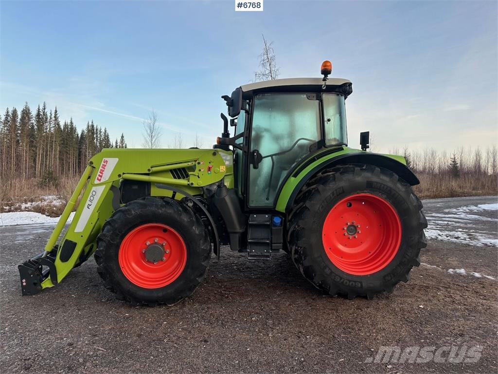 CLAAS Arion 440 Tracteur