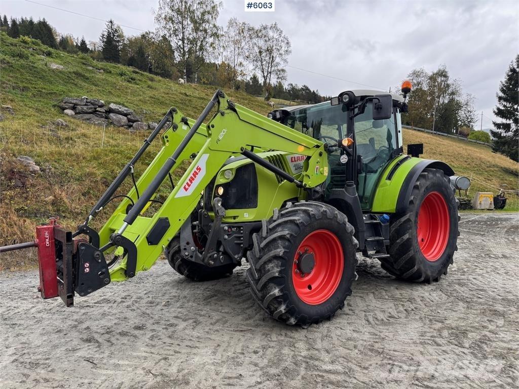CLAAS Arion 460 Tracteur