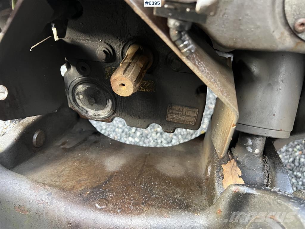 CLAAS Arion 460 Tracteur