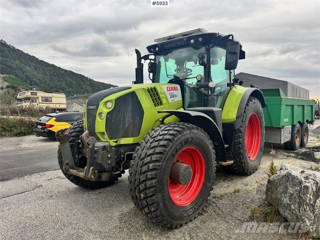 CLAAS Arion 660 Tracteur