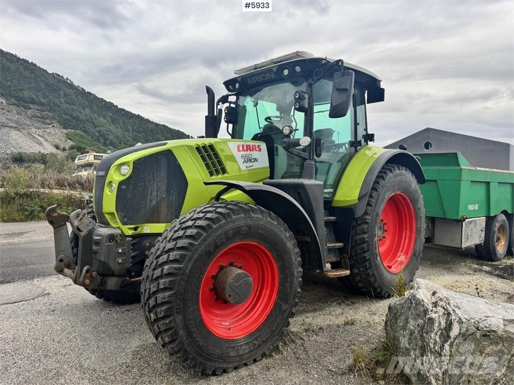 CLAAS Arion 660 Tracteur