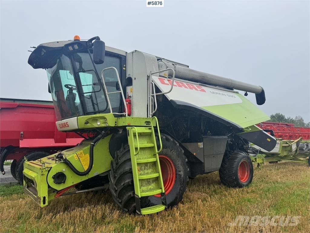 CLAAS Lexion 530 Moissonneuse batteuse