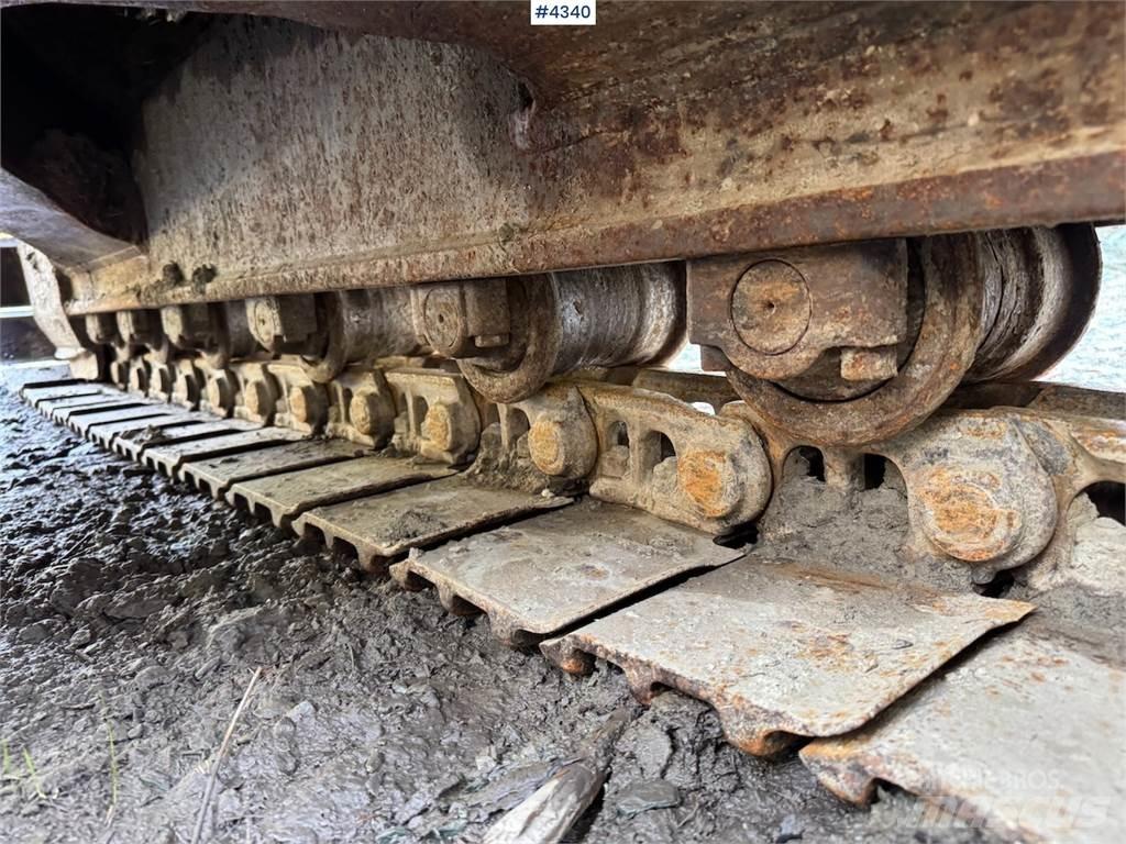 Hitachi EX120-2 Pelle sur chenilles