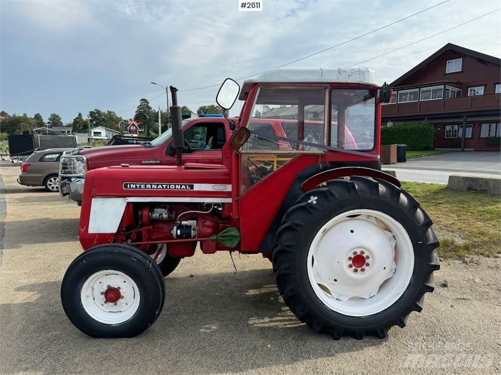International 444 Tracteur