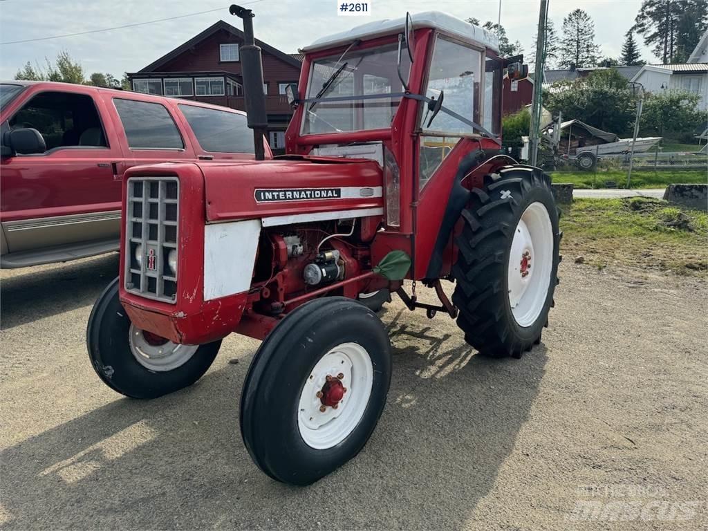 International 444 Tracteur