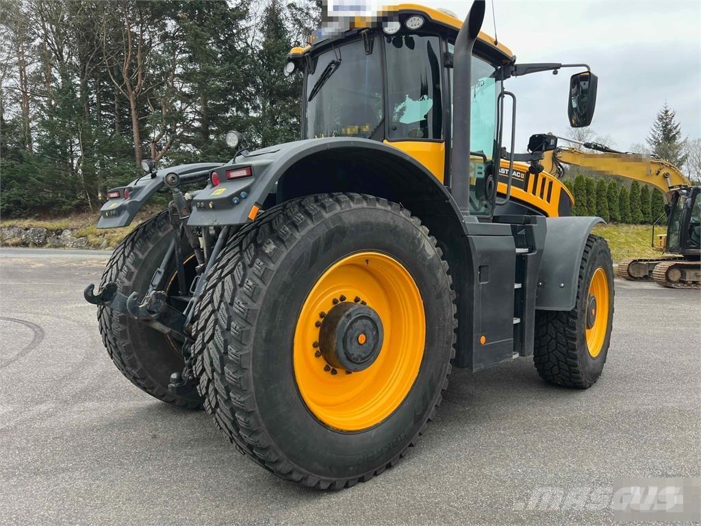 JCB Fastrac 8330 Tracteur