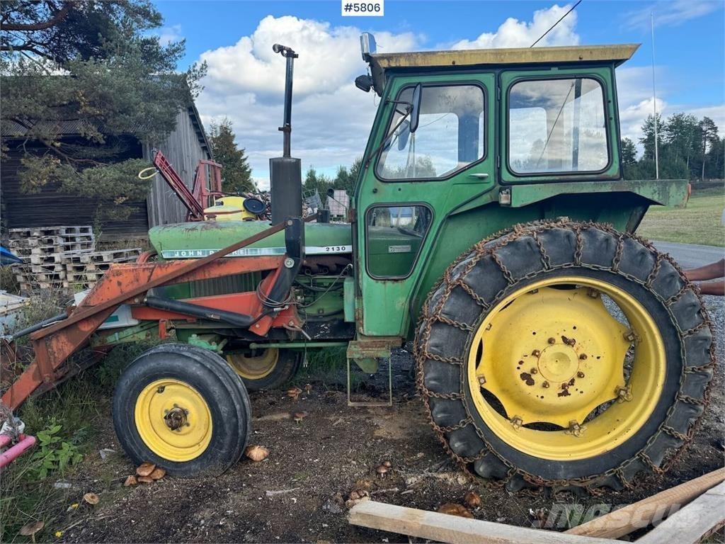 John Deere 2130 Tracteur
