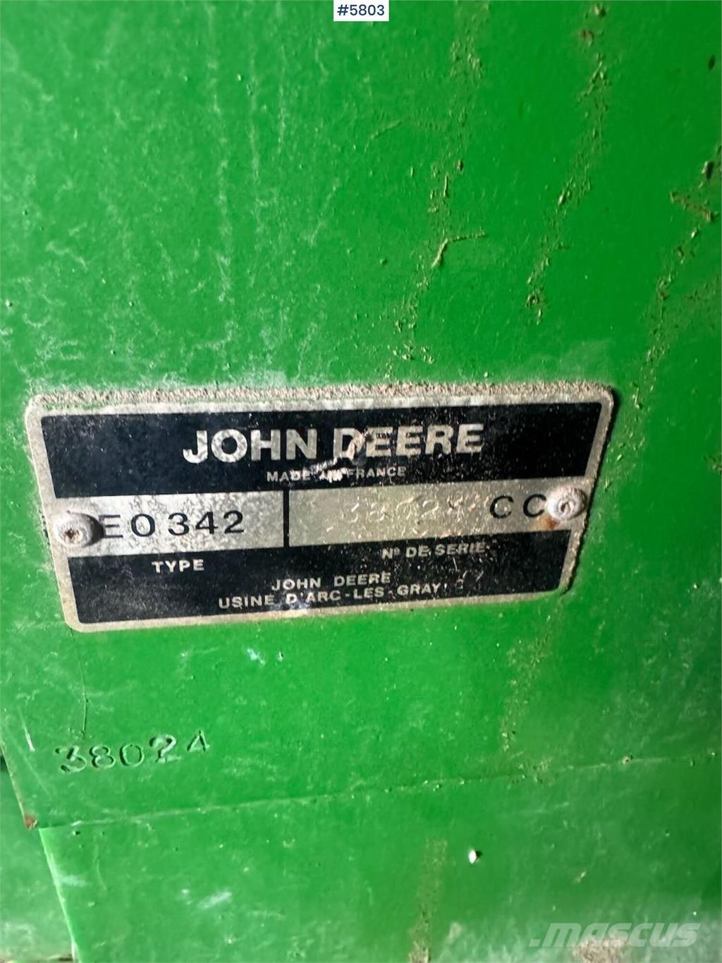 John Deere 342 Autres matériels de récolte et d'arrachage
