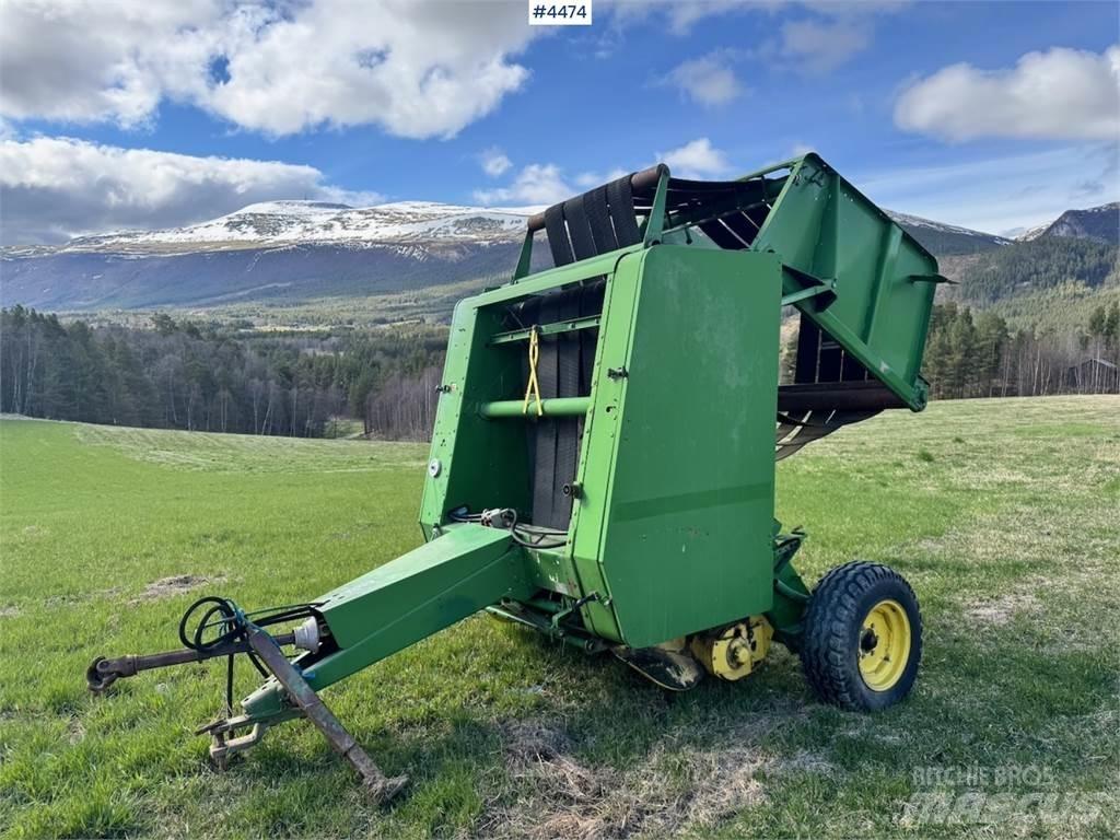 John Deere 545 Autres matériels de fenaison