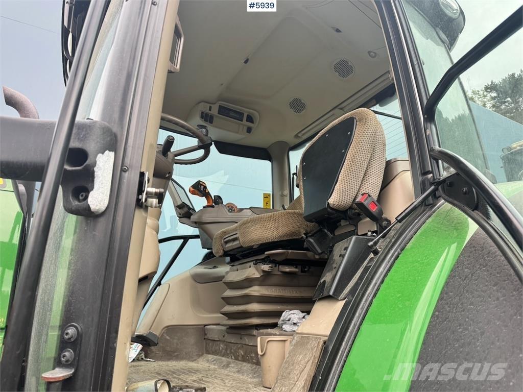 John Deere 6215R Tracteur