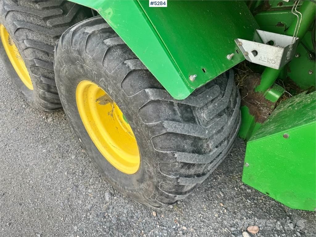 John Deere 744 Autres matériels de récolte et d'arrachage