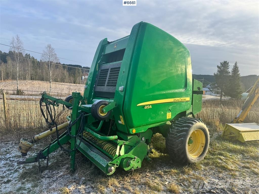 John Deere 854 Autres matériels de récolte et d'arrachage