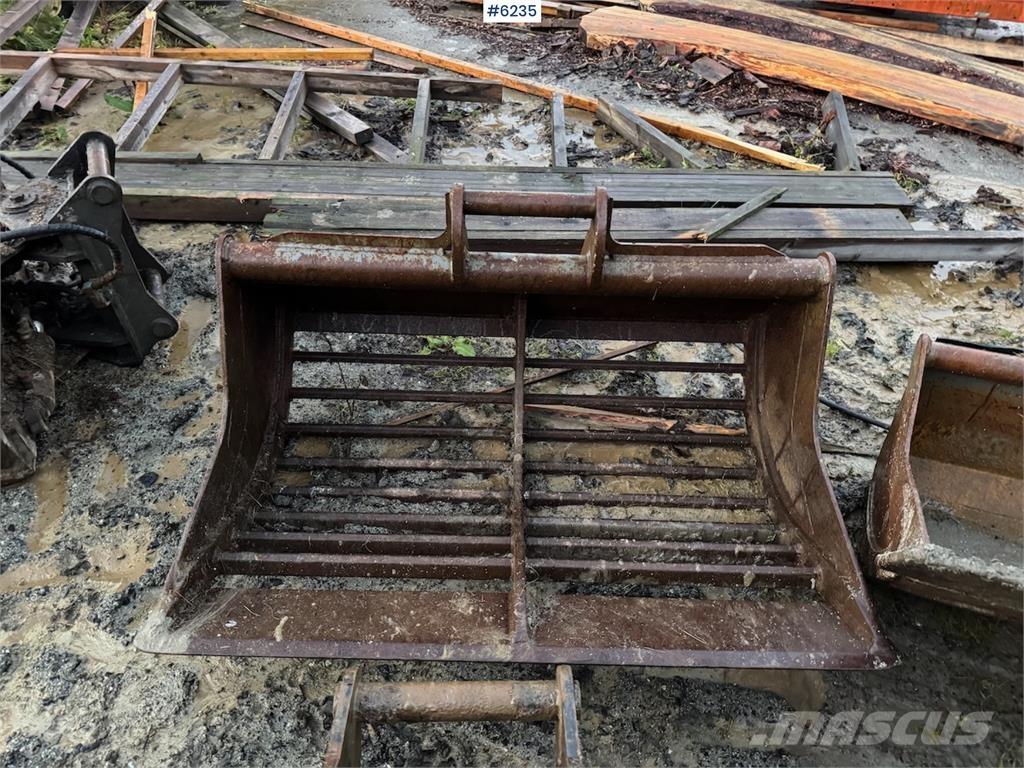 Kato HD 308 US Pelle sur chenilles