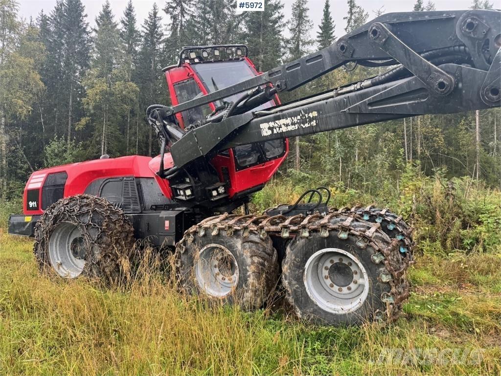 Komatsu 911-6 Abatteuse