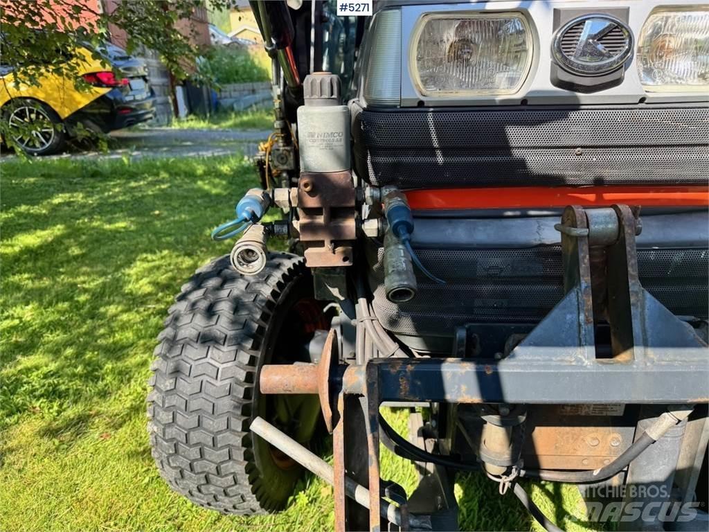 Kubota STA-35 Tracteur