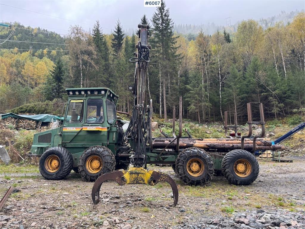  Øsa 250 FMG Grue porteuse