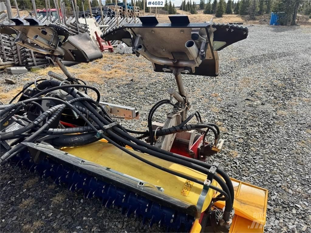  Pisten Bully 100 Chasse neige