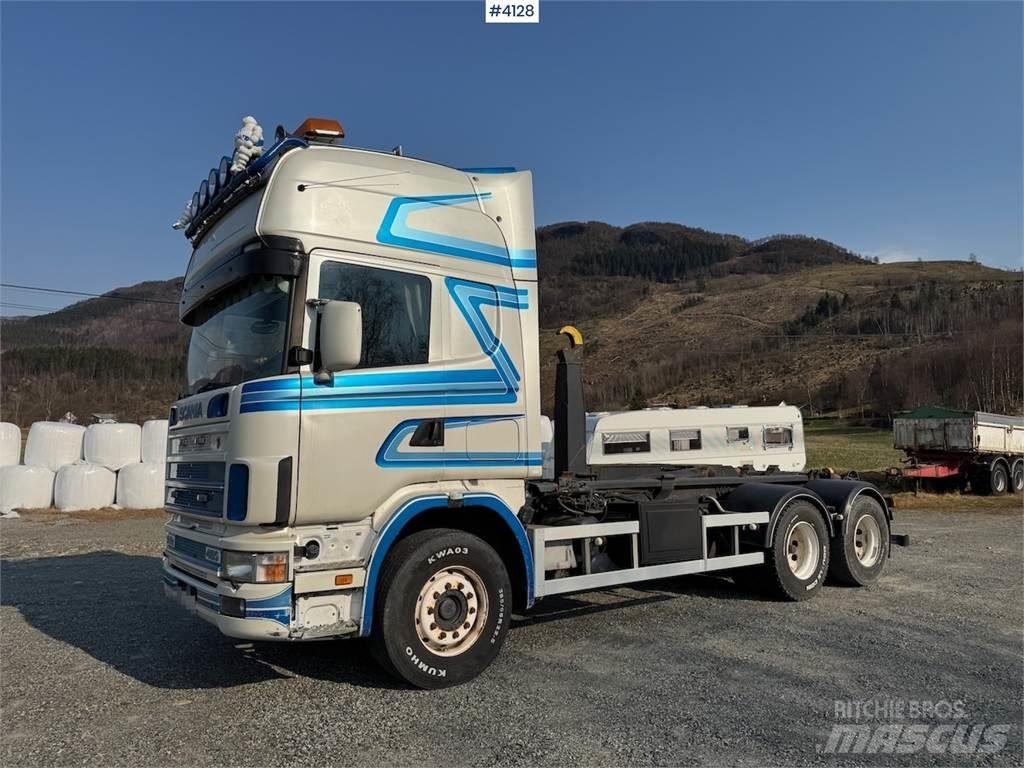 Scania 144G Camion Fourgon
