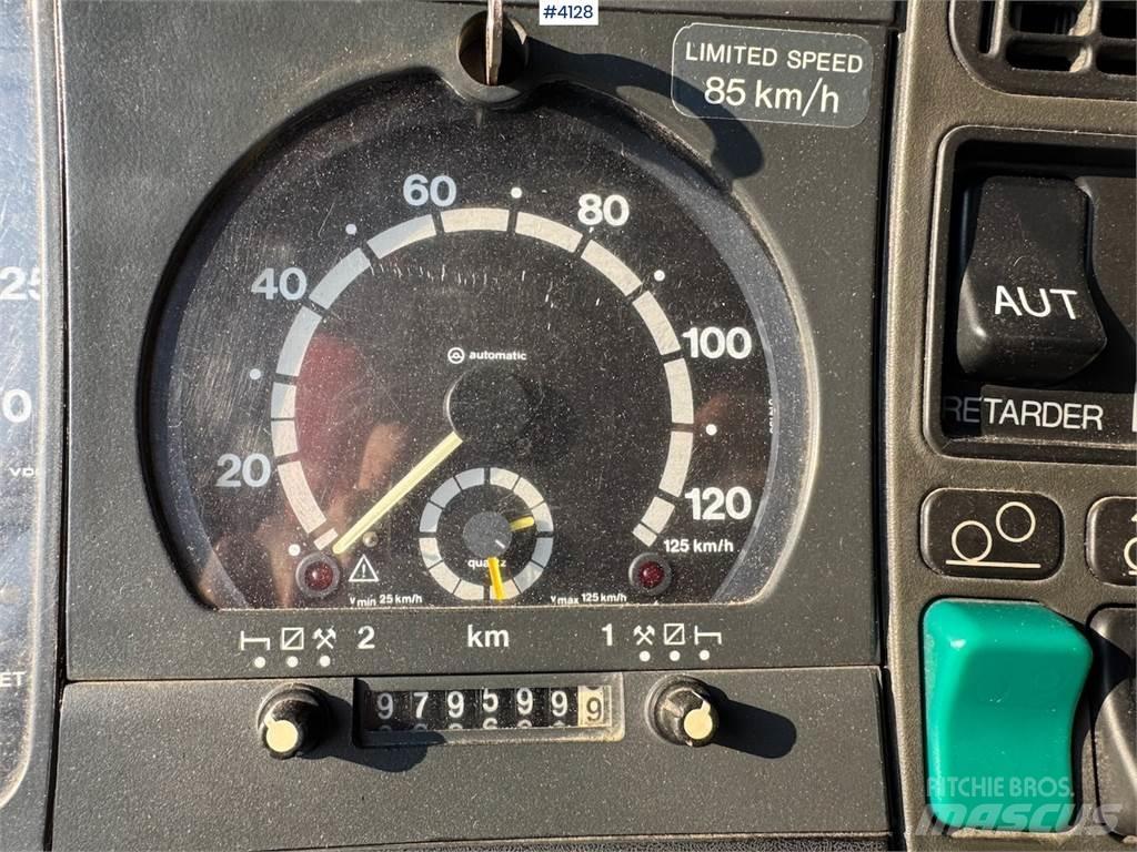 Scania 144G Camion Fourgon