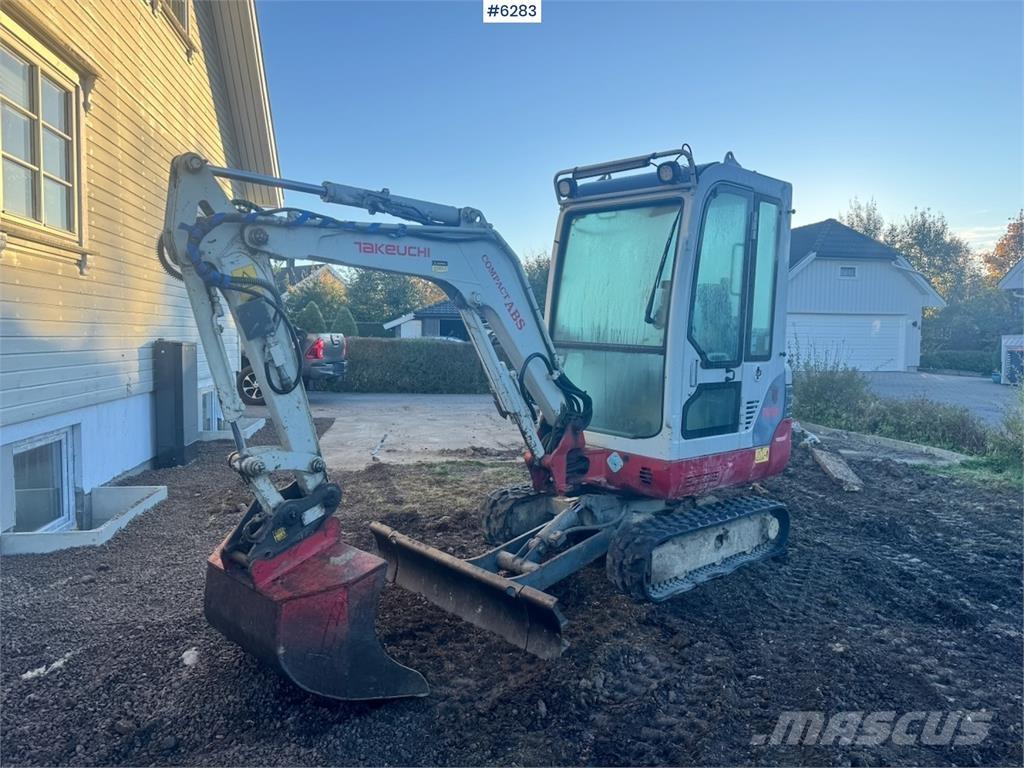 Takeuchi TB219 Pelle sur chenilles