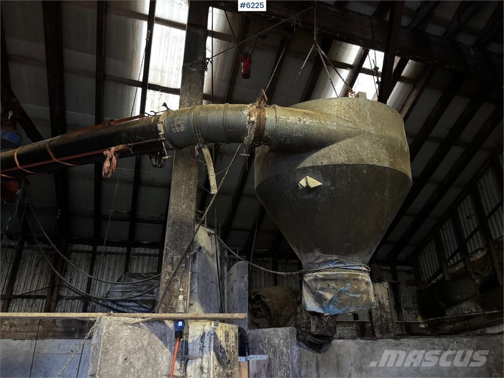 TKS Fylltømmer. Autres équipements pour tracteur