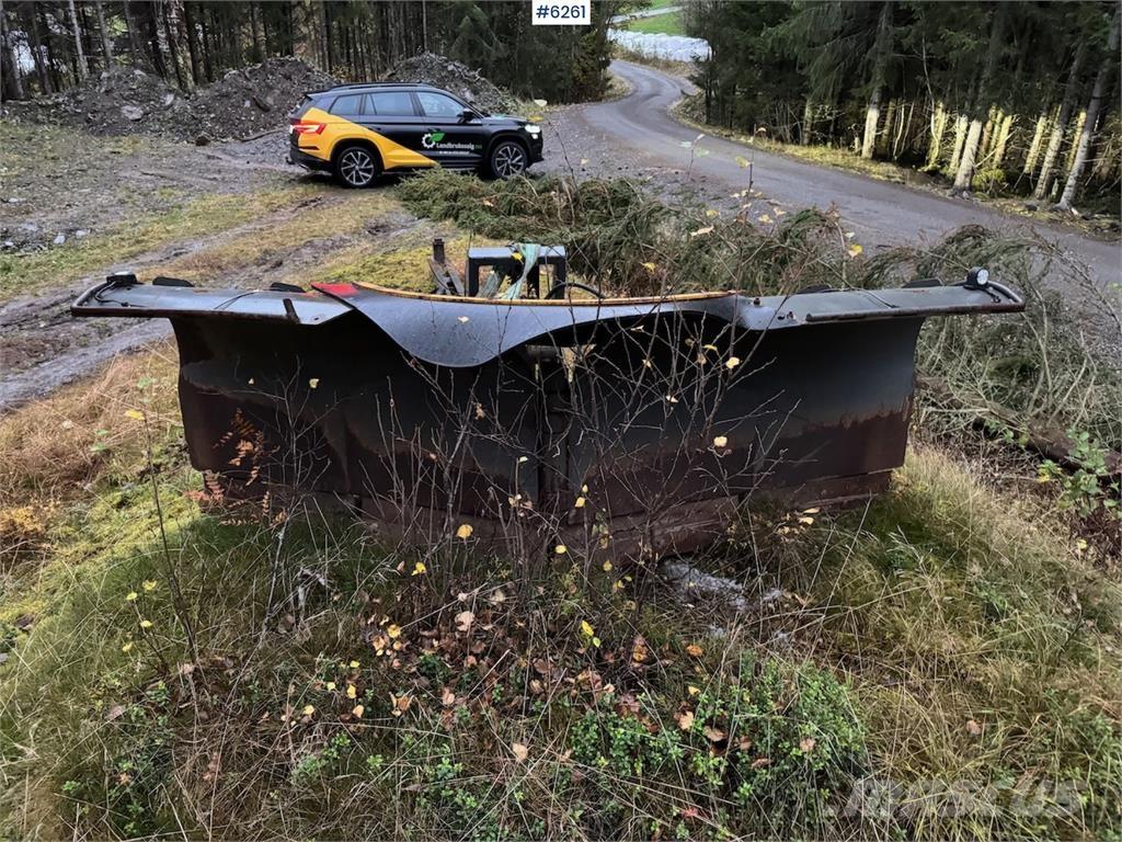 Uni-väg UV-320 Chasse neige
