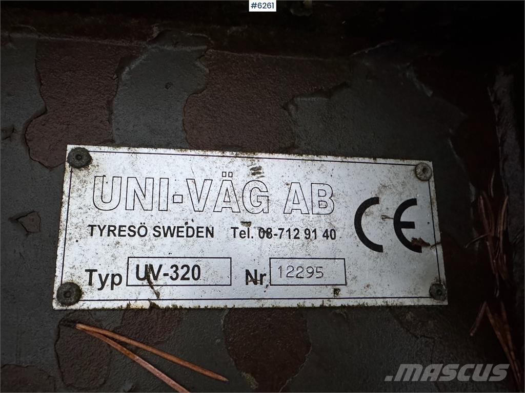 Uni-väg UV-320 Chasse neige