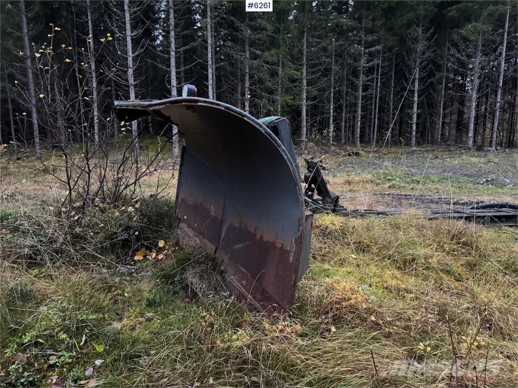 Uni-väg UV-320 Chasse neige