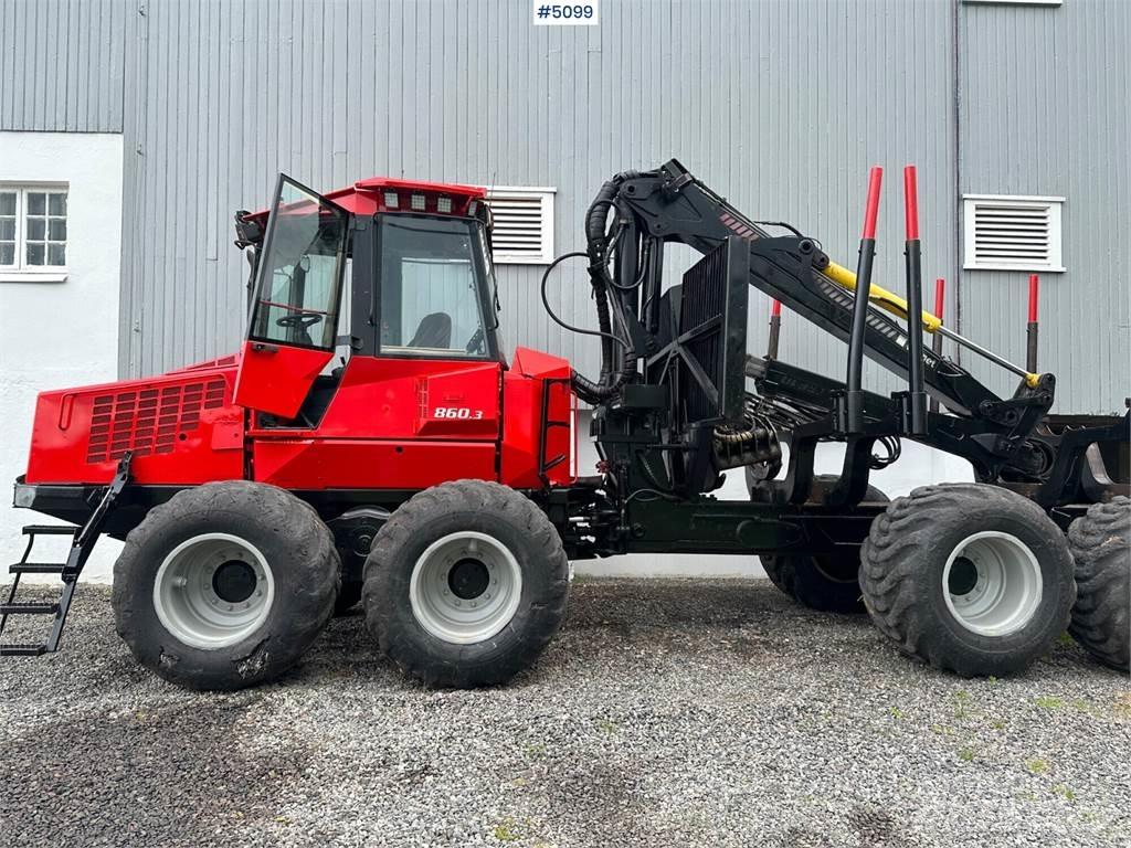 Valmet 860 lll Grue porteuse