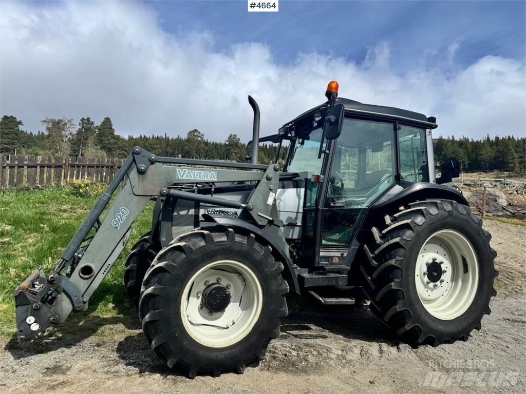 Valtra A85-4 Tracteur
