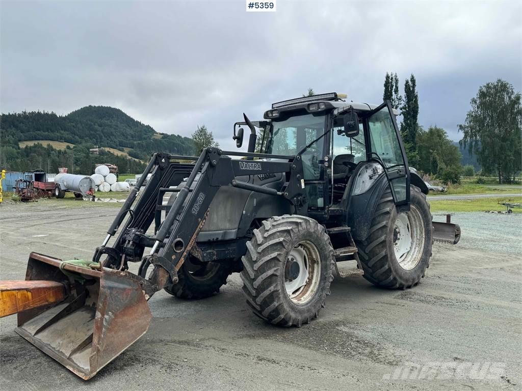 Valtra M120-4 Tracteur