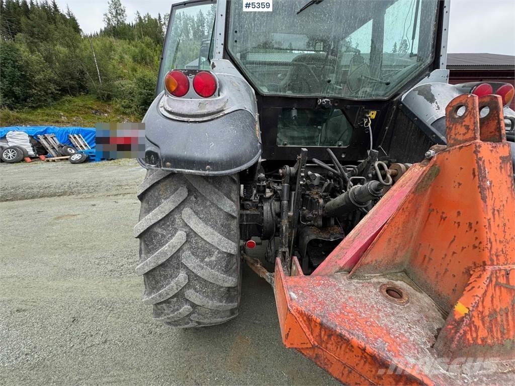 Valtra M120-4 Tracteur