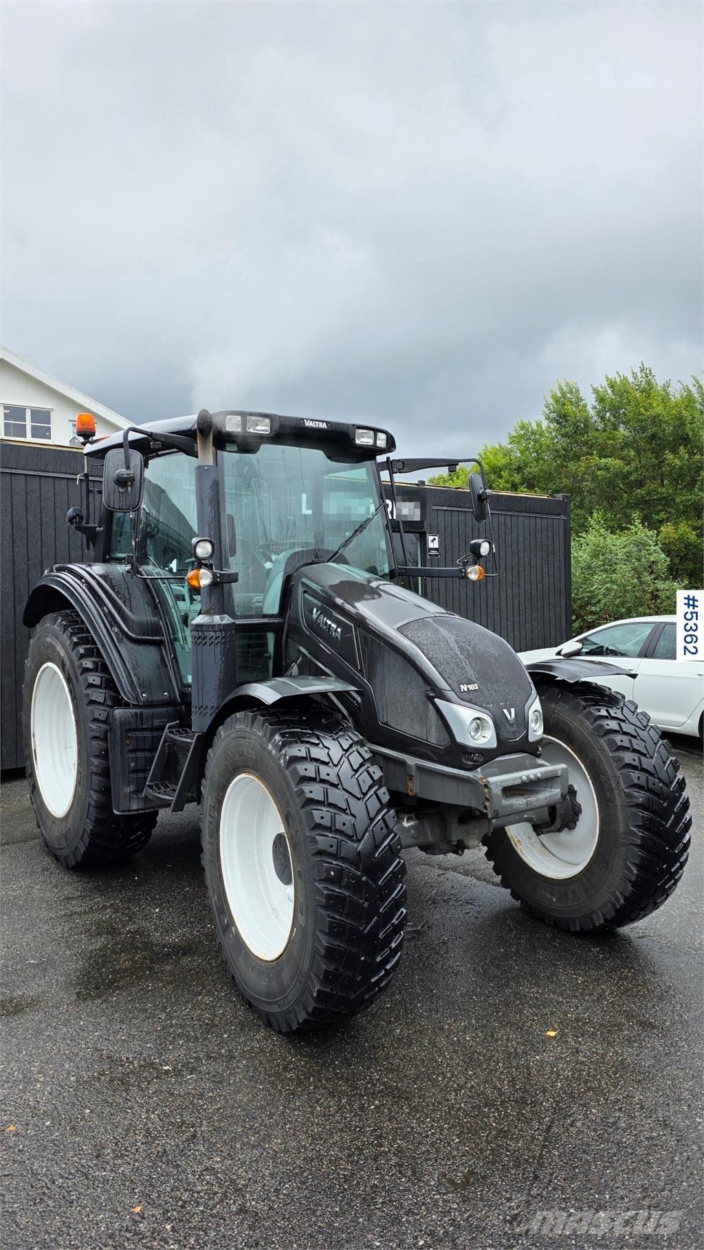 Valtra N103 Tracteur