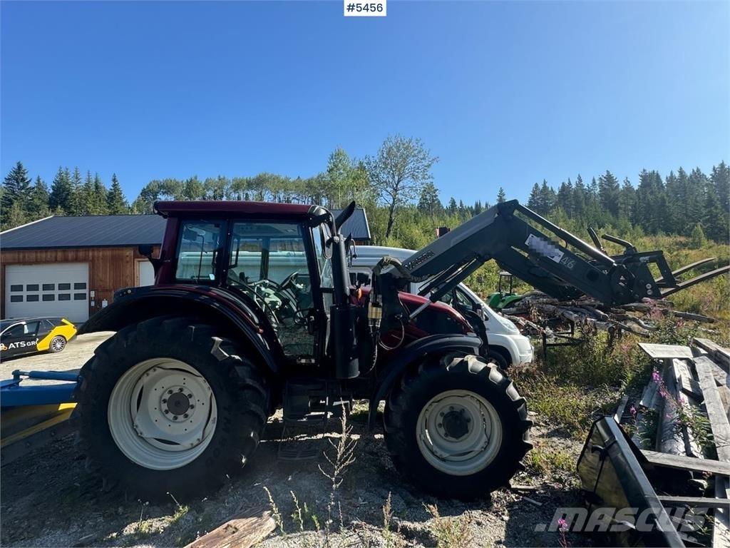 Valtra N123 Tracteur