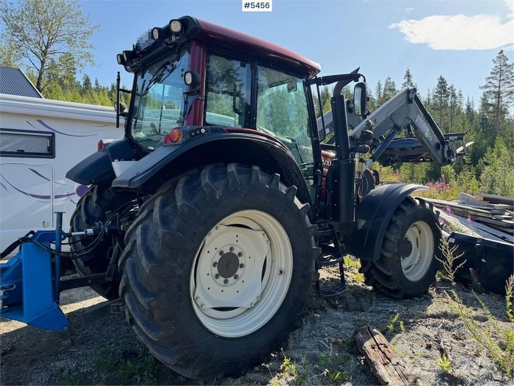 Valtra N123 Tracteur