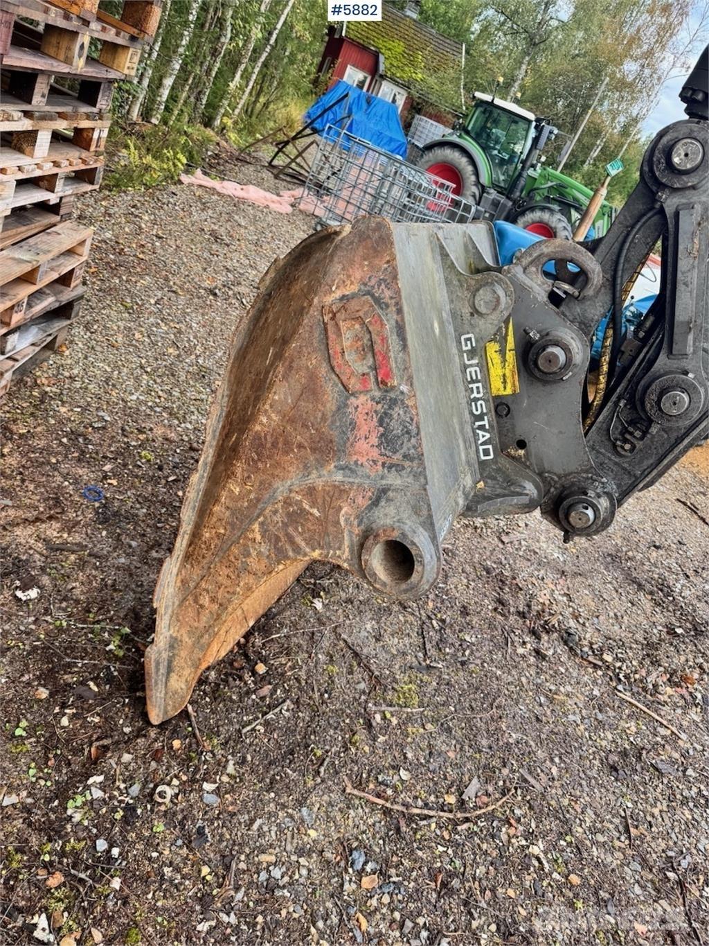 Volvo EC140DL Pelle sur chenilles