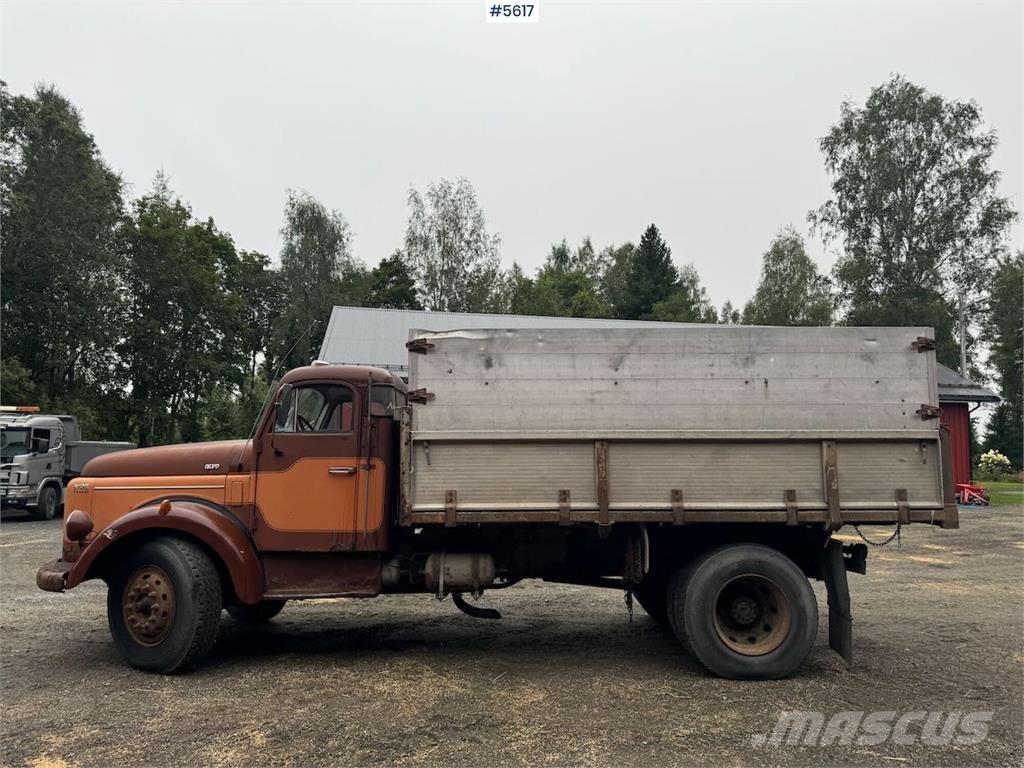 Volvo N86 Autre camion
