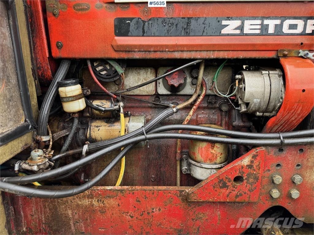 Zetor 5945 Tracteur