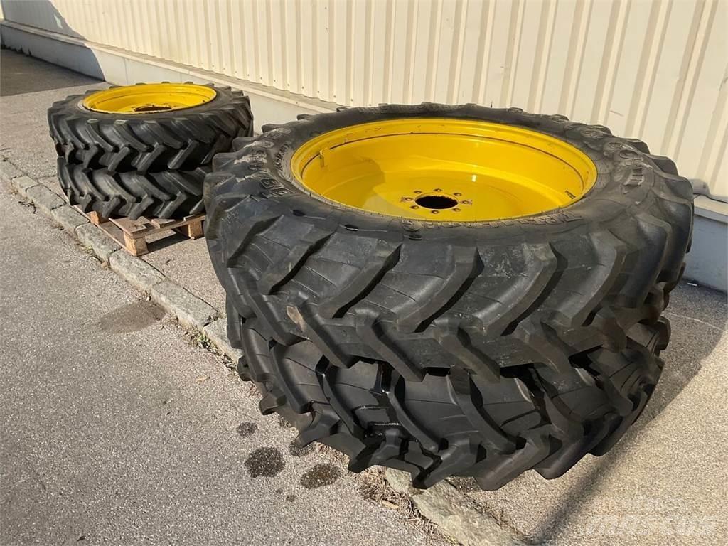  11.2R28 - 380/85R38 Pneus, roues et jantes