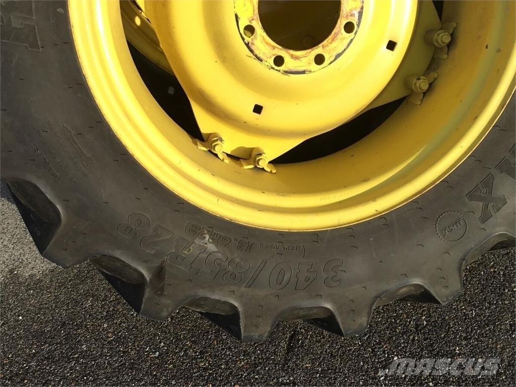  280/85R20 - 340/85R28 Pneus, roues et jantes