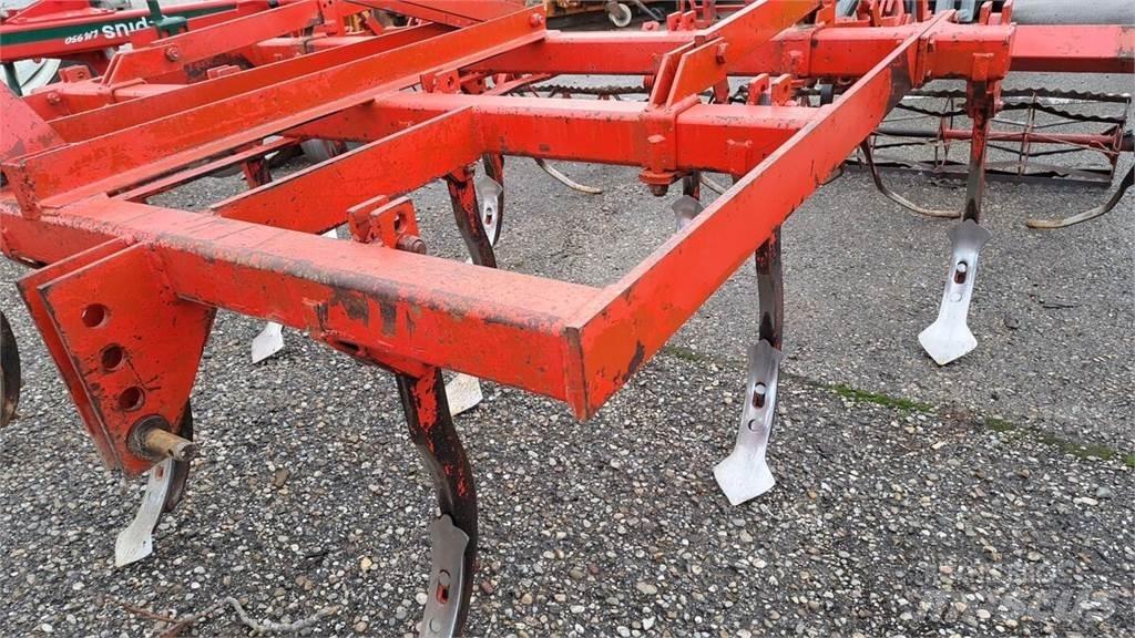  3/11 Déchaumeur, cultivateur
