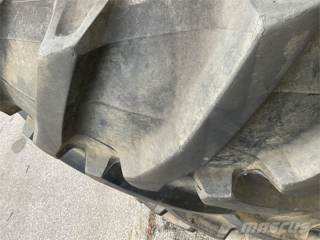  540/65R30 - 650/65R42 Pneus, roues et jantes