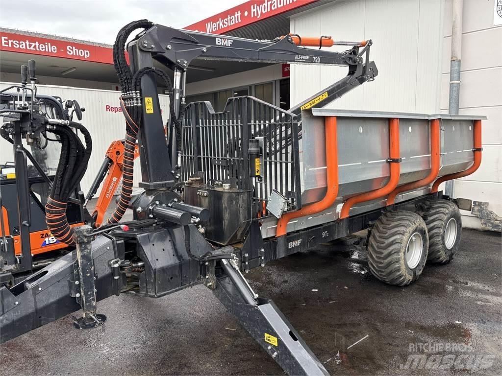 BMF 9T2+720 Remorque forestière avec grue
