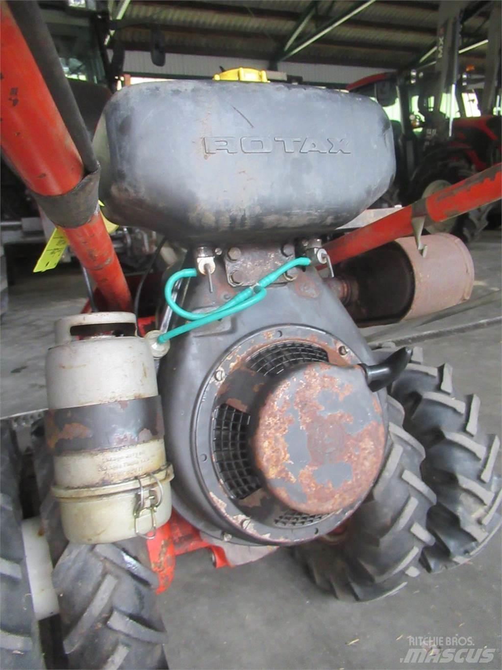 Bucher M 200 Tondeuses montées